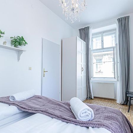 Superior 2Br Apartment - Perfect For Longstays فيينا المظهر الخارجي الصورة