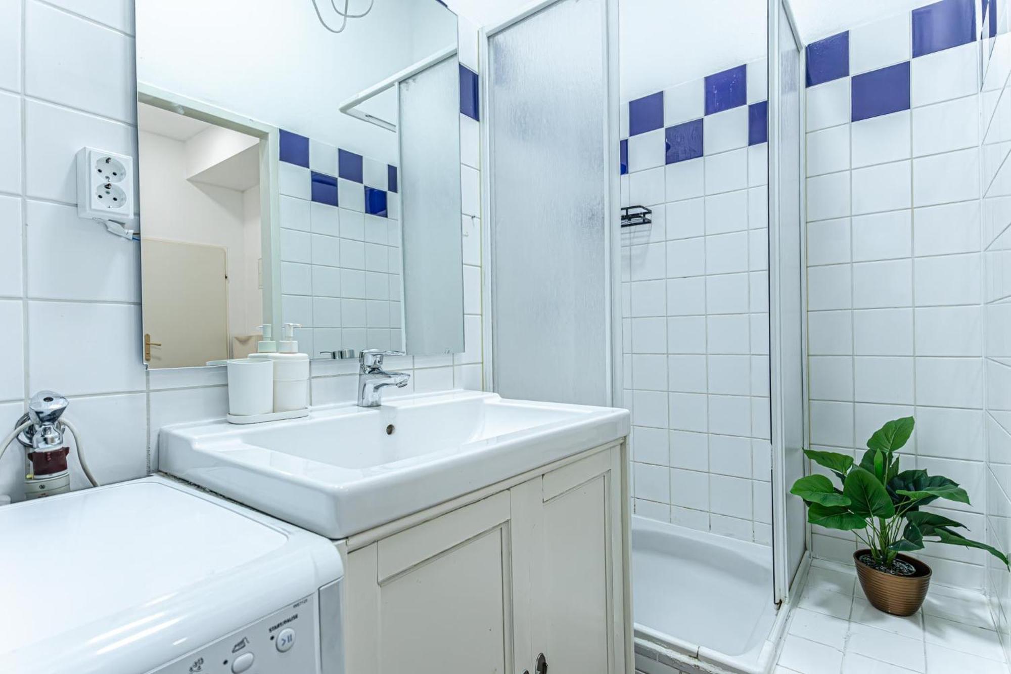 Superior 2Br Apartment - Perfect For Longstays فيينا المظهر الخارجي الصورة